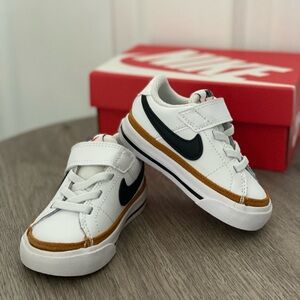 Nike Court Legacy Shoes